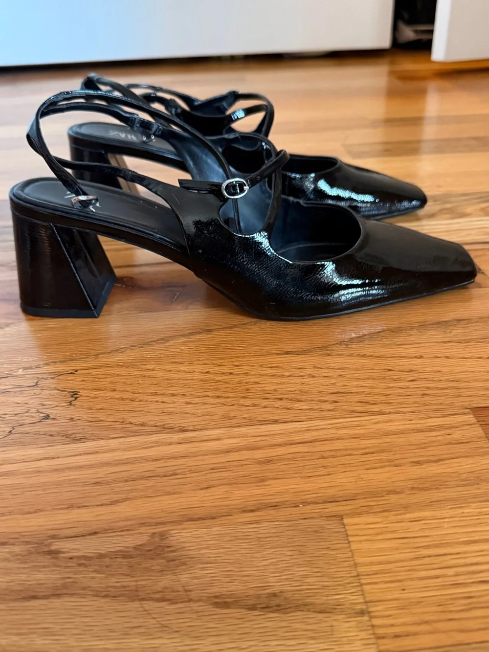 Zara worn once